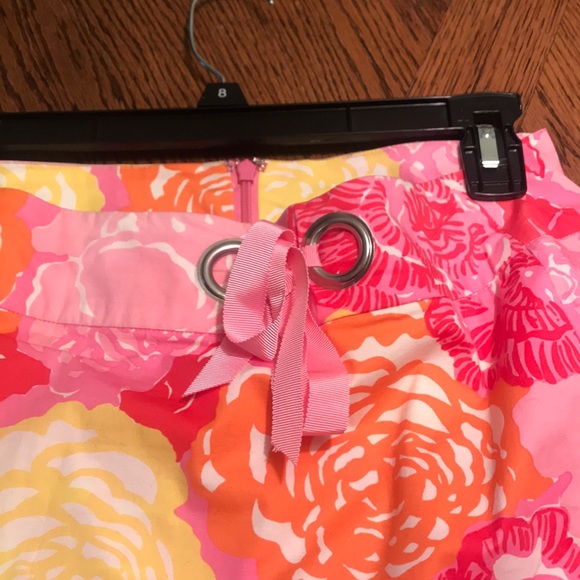 Lilly Pulitzer skort - Picture 2 of 3